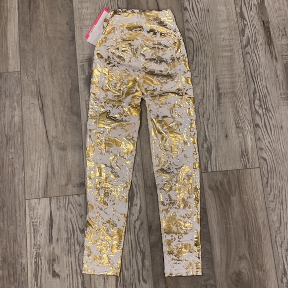 NEW w/TAGS! Lilly Pulitzer’s Luxletic Active Powerstretch Metallic Gold leggings - Picture 10 of 14